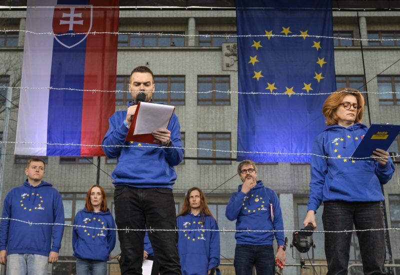 ZhromaŽdenie: slovensko je európa! v bratislave