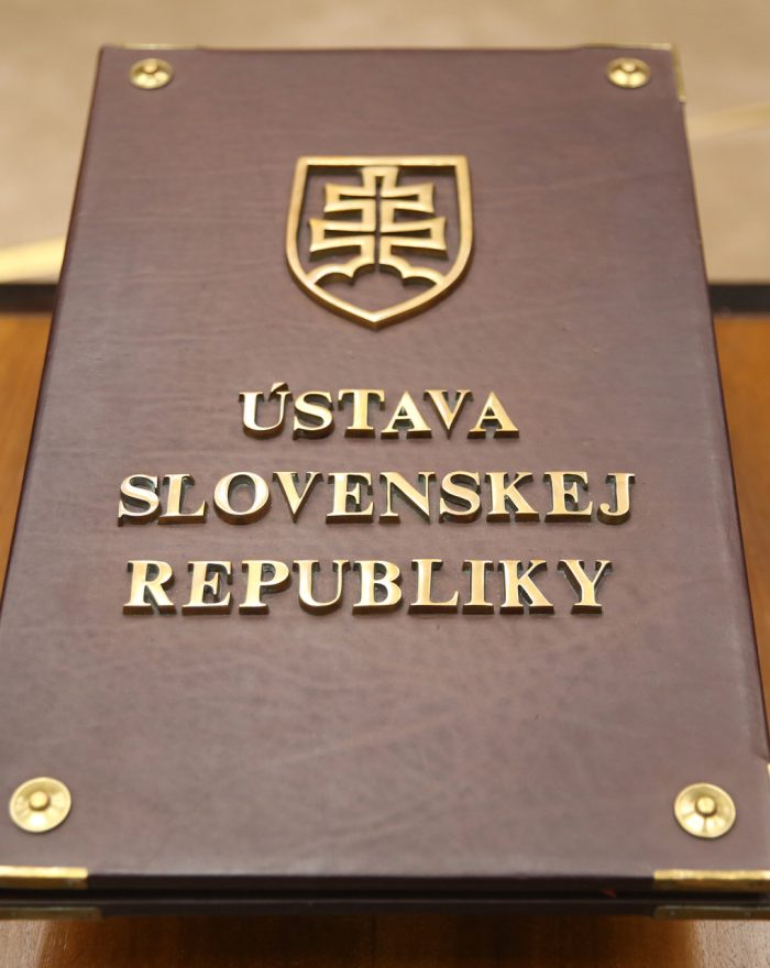 Nr sr: rokovanie 25. schôdze