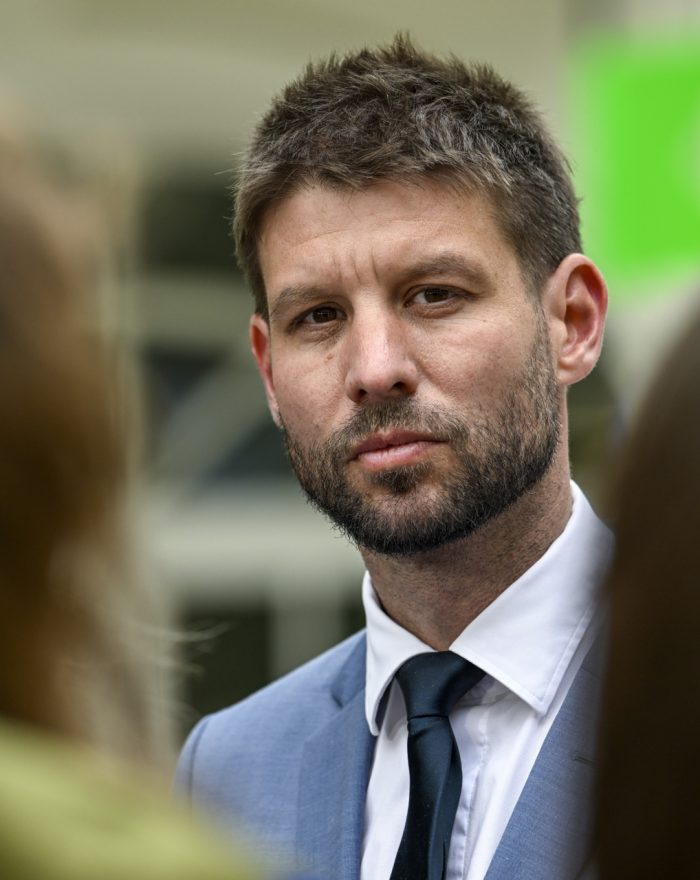 Ps: poslanecké prieskumy v snd a sng