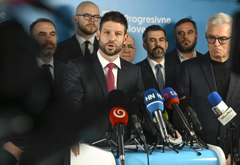 Ps: reakcia na cestu roberta fica do moskvy