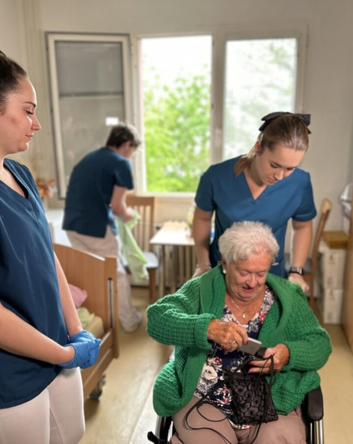 BanskÁ bystrica: opatrovatelia v zariadeniach pre seniorov