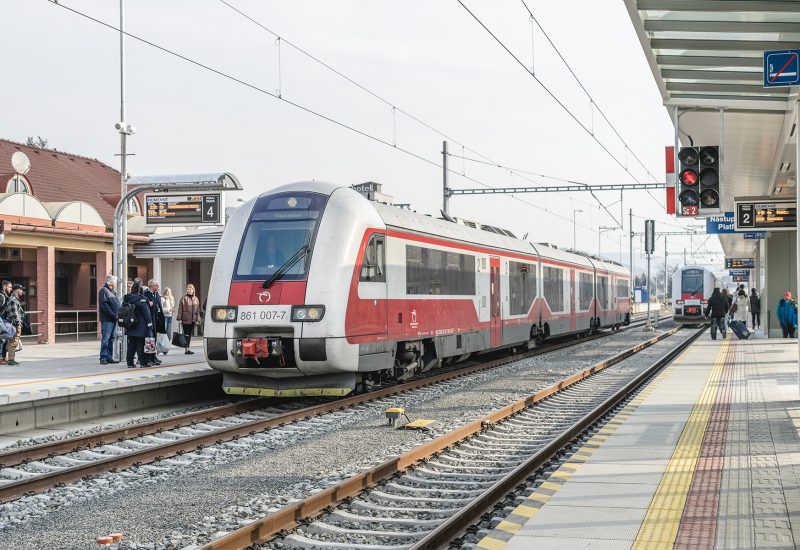 DOPRAVA: Vlaky ZSSK sa vracajú na východ Slovenska